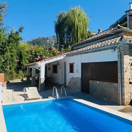 La Fuente De El Nacimiento Guest House Benamahoma Exterior photo