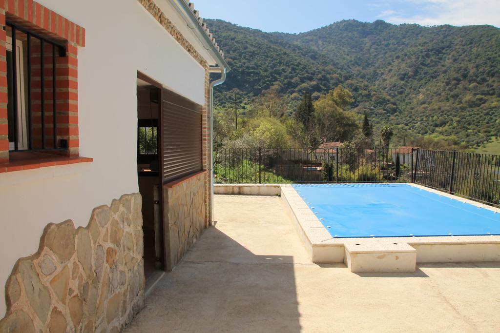 La Fuente De El Nacimiento Guest House Benamahoma Exterior photo
