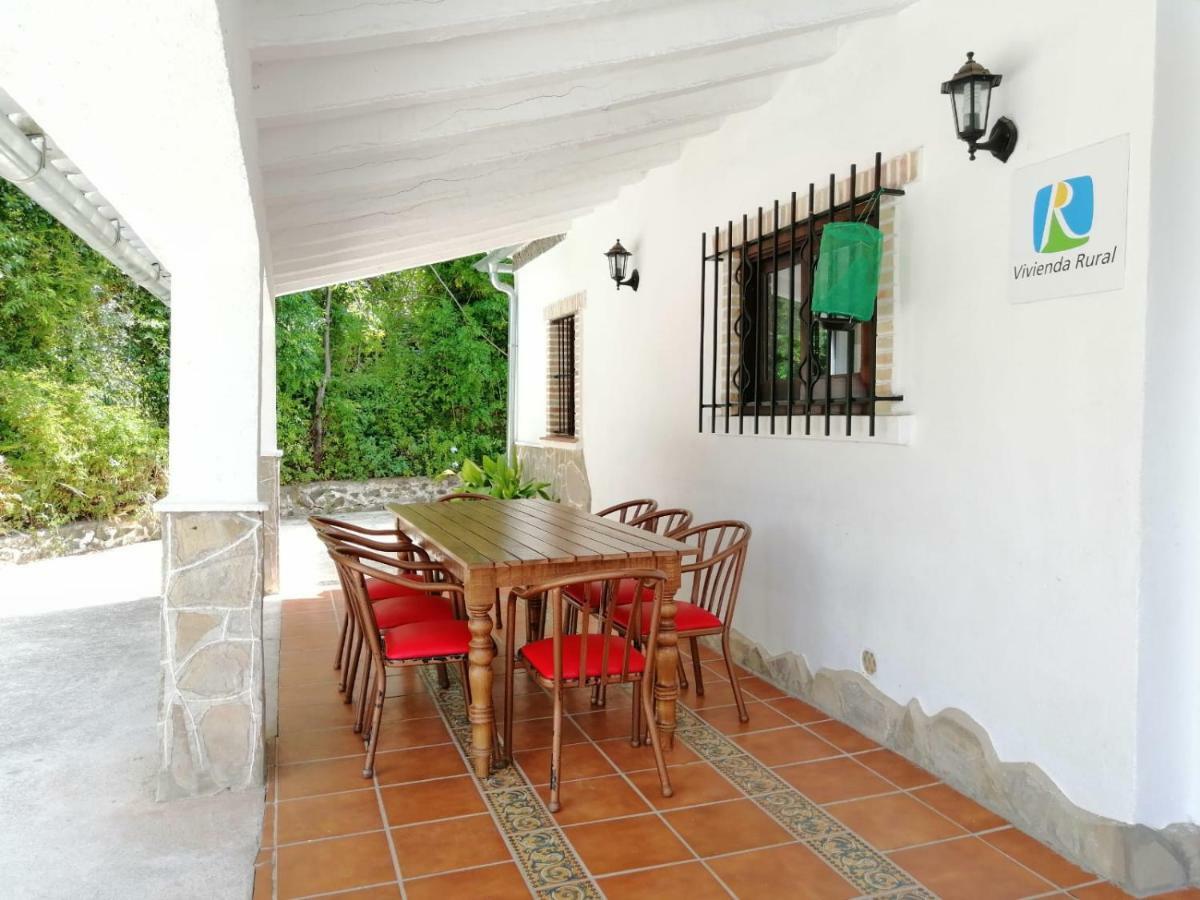 La Fuente De El Nacimiento Guest House Benamahoma Exterior photo